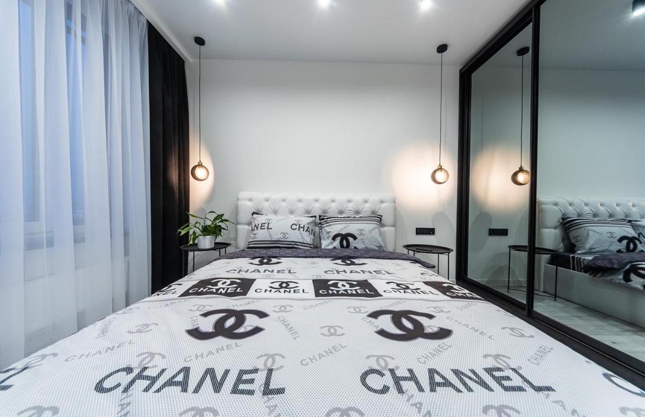 Seven: New With Designer Renovation On Dnipro Embankment Apartment *