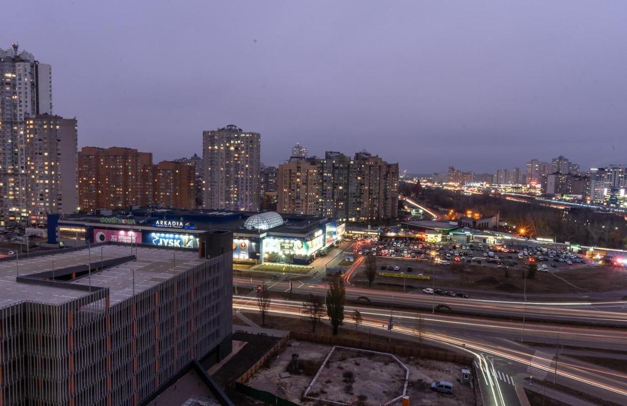 Seven: New With Designer Renovation On Dnipro Embankment * Kyiv