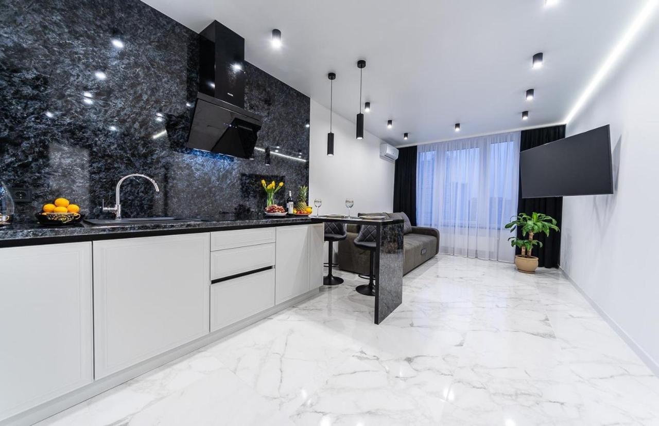 Seven: New With Designer Renovation On Dnipro Embankment Apartment *