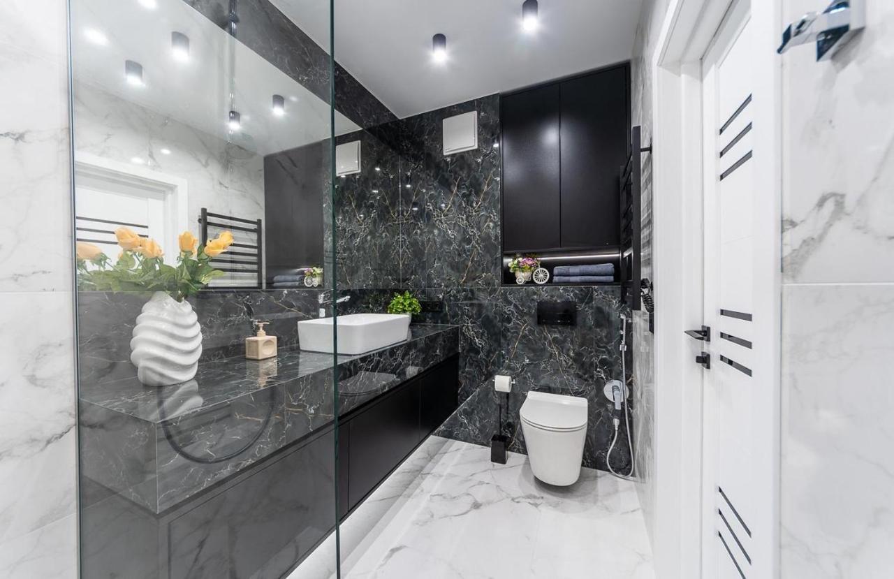 Seven: New With Designer Renovation On Dnipro Embankment * Kyiv